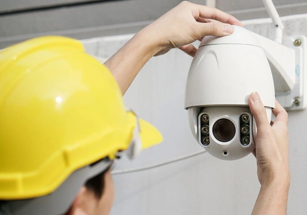 Which Core Modules Are Typically Included in CCTV Programs